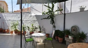 Voulas Guest House - Image 5