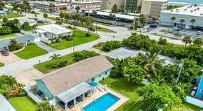 TIKI BLUE TWO-Fun For Big Groups-Walk to Beach, Hot Tub, Heated Pool - Image 5