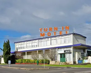Turn-in Motel - Image 5