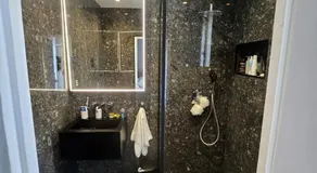 LUXURY APPARTMENT IN 7th DISTRICT WITH TOUR EIFFEL VIEW - Image 3