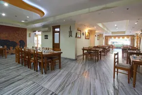 Hotel Grand Seasons - Image 3