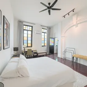 Loft BC 144 - Colonial Loft Charm - Image 2