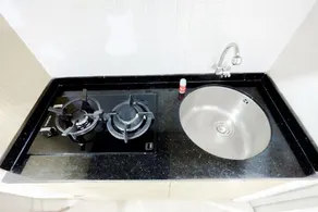 Simply & Clean Bassura City Apartment - Image 3