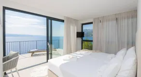 Luxury beachfront Villa Glorious Brela with pool and jacuzzi - Image 2