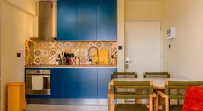 Seaview apartment newly renovated to high quality - Image 4