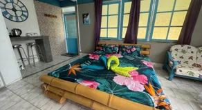 Blue Moana Lodge - Image 2