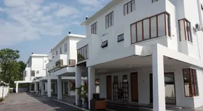 White House Homestay - Image 4