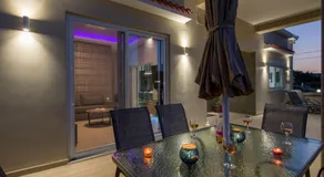 Luxury Villa Eva-Mari with jacuzzi, 50m from the beach - Image 3
