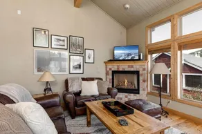 Walk to Ski Slopes Trails Charming 3-Bedroom Private Home with Private Hot Tub Two Gas Fireplaces and AC PEA-1260 by KBM Resorts - Image 2