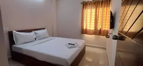 OYO Sri Lakshmi Venkateshwara Delux Lodge - Image 5