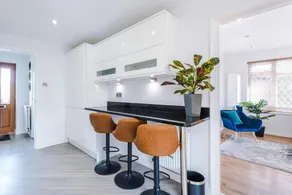 Luxury 6 bedroom house, sleeps 12, family getaway - Image 3