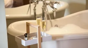 The Apple Rooms - Houghton Lodge - Image 5