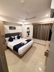HOTEL ROYAL SQUARE - Image 5