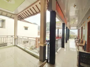 Wisma Giri Mulyo B near Grojogan Sewu Mitra RedDoorz - Image 3