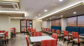Comfort Inn & Suites At Copeland Tower - Image 4