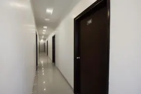 Capital O 68035 Hotel Parjaat Residency - Image 3