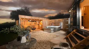 Willow Hideaway-Shepherd Hut, Hot Tub, Wood Burner - Image 3