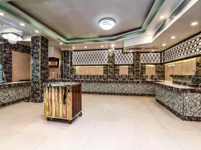 OYO Forever Banquet & Rooms - Image 4