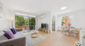 KozyGuru | Macquarie Park | Sunny Apt near Metro - Image 2