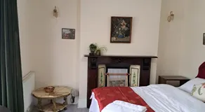 Single Bedroom available - Train station London Seven Kings - Image 2
