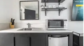 Charming one bed one bath privet studio - Image 5
