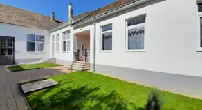 Déri Kert Apartmanház A - Image 3