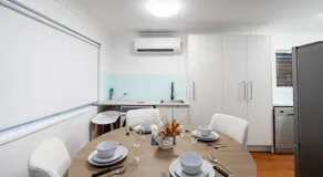 3BR15BA House w Parking Close to Eastwood Beach M8 - Image 4