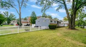 Escape to our cozy 3 Bed Rm 2 Bath Unit in Alexandria VA - Image 4