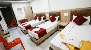 Hotel Supraja Lodge - Image 2