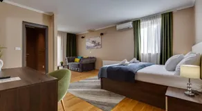 Hotel Sky - Image 2