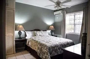 Kingston Town Suite - Image 2