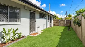 2-Bedroom Charm near Mater Hospital Pimlico Townsville - Image 5