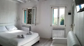 Junior Suites Venezia - Image 2