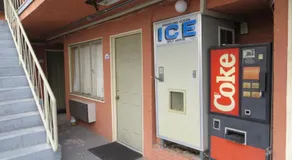 Park Cienega Motel - Image 5