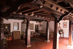 Kudremukh Homestay: Heritage villa by the falls 2 - Image 3