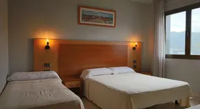 Hotel Sant Celoni - Image 2