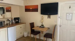 Crossways Tavern - Image 3