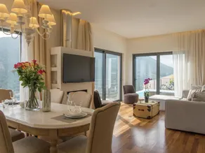 Beautiful Villa With Private Pool - Image 3