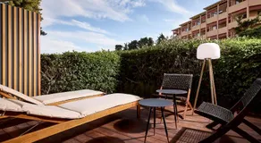 Cama Luxury Suites Kavouri - Image 3