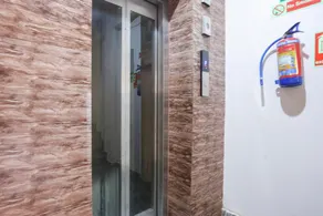 OYO 69889 Hotel Premium - Image 4