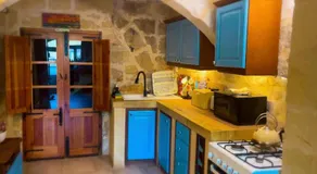 21 A - Image 4