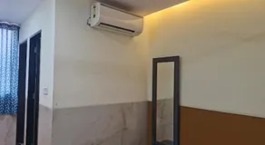 RK Hotel - Image 3