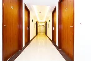 Hotel Leo Saffron - Image 3