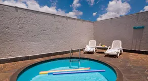 STATUS Motel - Image 4