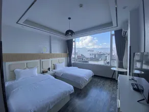 Lin Feng Theme Hotel (Weishan Ancient City Store) - Image 2