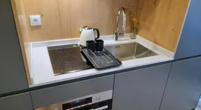 White Design Apartment - Image 4