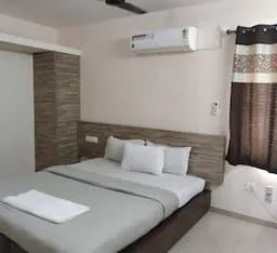 Park Service Apartment - Image 5