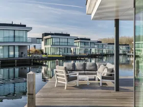 Waterfront holiday home in Arnemuiden - Image 3