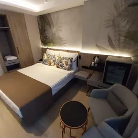 Alessia Hotel - Image 2