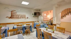 Hotel Resi - Image 5